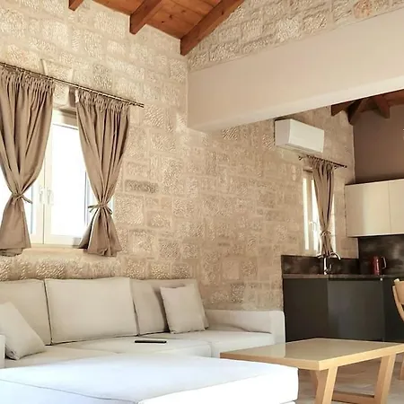 *oneiro*/5 Min From Town And Sea/mountain View Villa