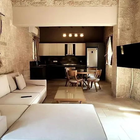 *oneiro*/5 Min From Town And Sea/mountain View Villa