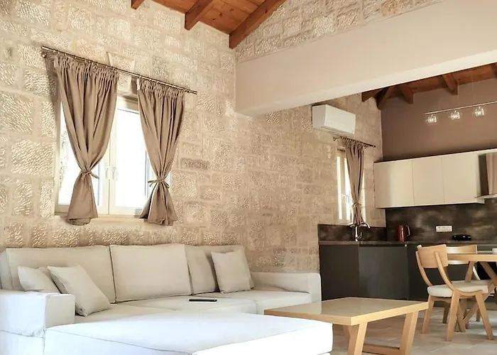 *oneiro*/5 Min From Town And Sea/mountain View ヴィラ
